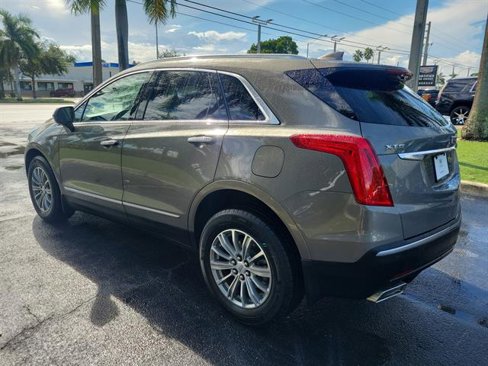 Used 2018 Cadillac XT5 Luxury w/ Driver Awareness Package image 23