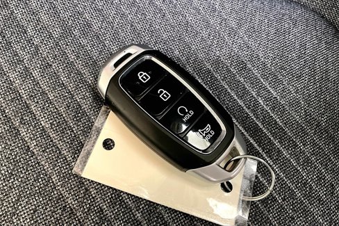 Used 2023 Hyundai Venue Limited image 10