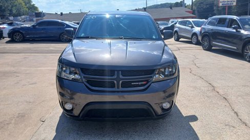 Used 2015 Dodge Journey R/T w/ Flexible Seating Group image 2