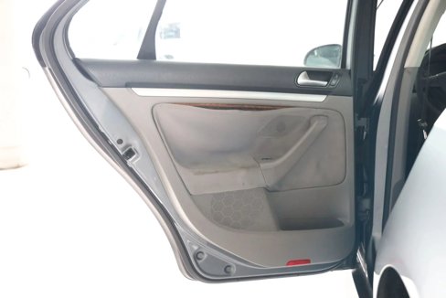 Used 2009 Volkswagen Jetta S image 14
