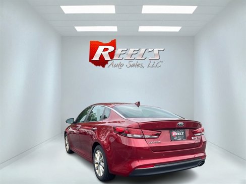 Used 2018 Kia Optima S image 30