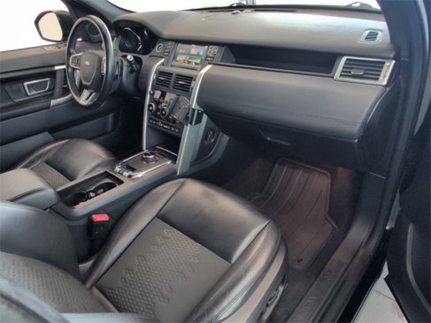 Used 2018 Land Rover Discovery Sport SE image 14