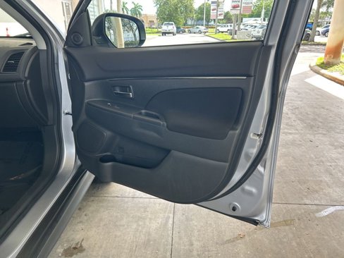Used 2017 Mitsubishi Outlander Sport SE image 22