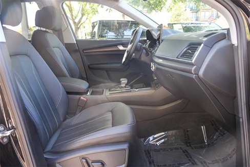 Used 2022 Audi Q5 2.0T Premium w/ Convenience Package image 17