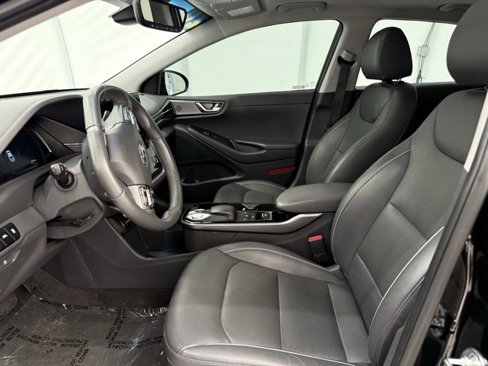 Used 2020 Hyundai Ioniq Limited image 11