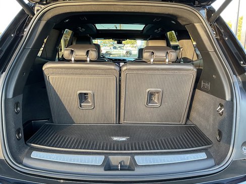 Used 2021 Cadillac XT6 Premium Luxury w/ Platinum Package image 33