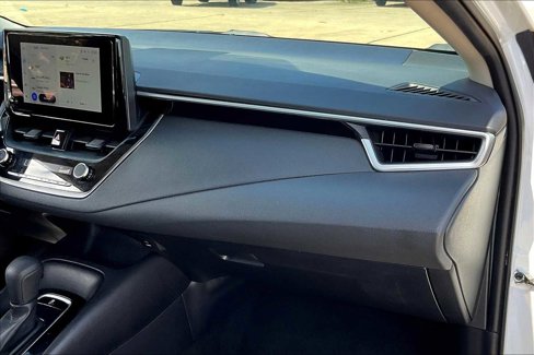 Used 2023 Toyota Corolla LE image 14