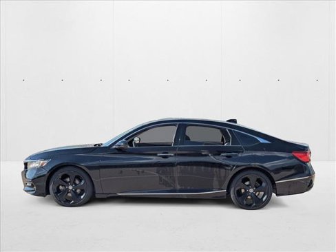 Used 2018 Honda Accord Touring image 8