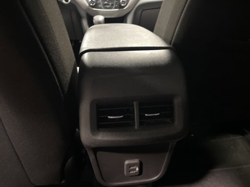 Used 2023 Chevrolet Equinox LT image 18