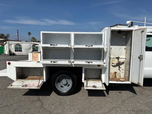 Used 2010 Ford F550 2WD Regular Cab Super Duty image 16