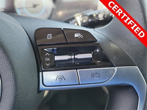 Certified 2024 Hyundai Elantra SEL image 5