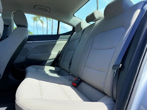 Used 2017 Hyundai Elantra SE image 11