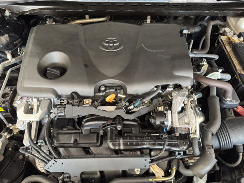 Used 2020 Toyota Camry XSE image 28