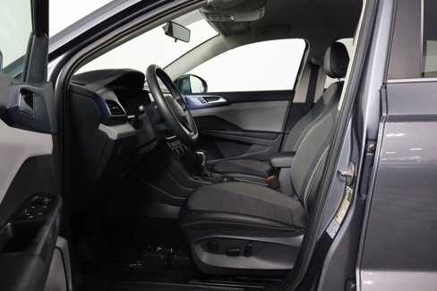 Used 2022 Volkswagen Taos SE image 10