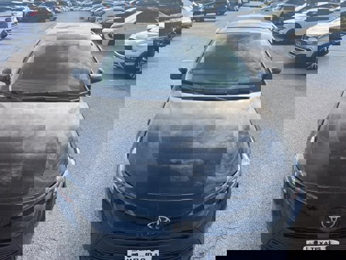 Used 2024 Toyota Corolla LE image 2