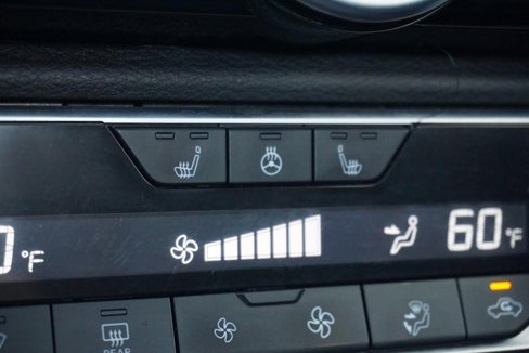 Used 2020 Nissan Sentra SR w/ Premium Package image 40