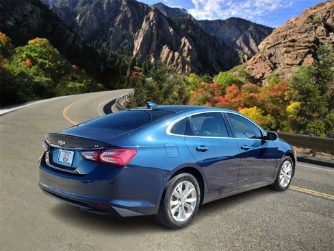 Used 2020 Chevrolet Malibu LT image 3