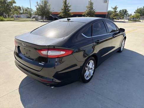 Used 2015 Ford Fusion SE image 30