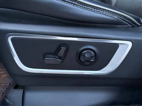 Used 2019 RAM 1500 Laramie w/ Sport Appearance Package image 21