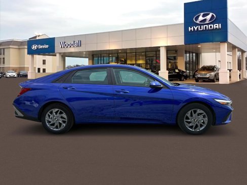 New 2025 Hyundai Elantra Hybrid image 9