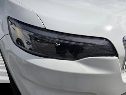 Used 2019 Jeep Cherokee Limited image 5