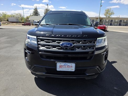 Used 2019 Ford Explorer XLT w/ Equipment Group 202A image 2