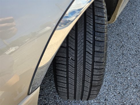 Used 2008 Lincoln Town Car Signature Limited image 28