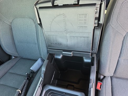 Used 2019 RAM 1500 Big Horn image 21