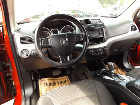 Used 2014 Dodge Journey SXT w/ Flexible Seating Group image 18