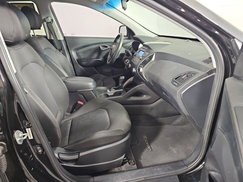 Used 2015 Hyundai Tucson GLS image 20