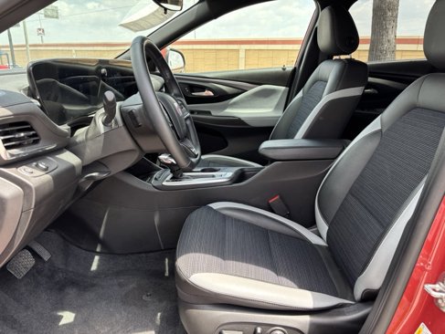 Used 2024 Buick Envista Preferred w/ Convenience I Package image 11