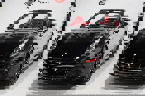 Used 2017 Ferrari California T image 36