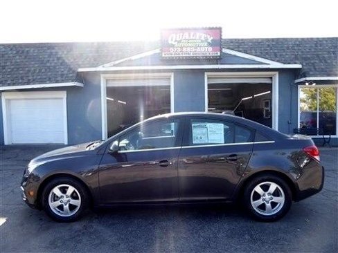 Used 2016 Chevrolet Cruze LT image 1