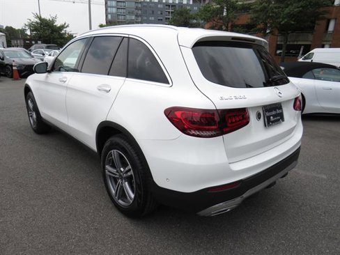 Certified 2022 Mercedes-Benz GLC 300 4MATIC image 2