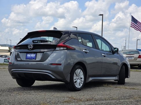Used 2024 Nissan Leaf S image 11