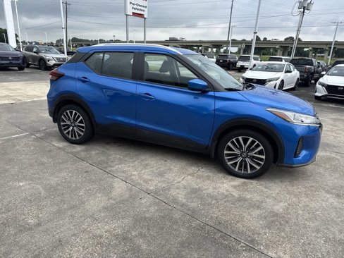 Used 2021 Nissan Kicks SV image 9