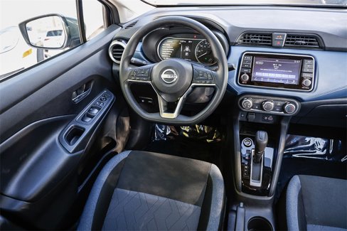 Used 2025 Nissan Versa SV image 14