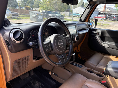 Used 2012 Jeep Wrangler Unlimited Sahara w/ Dual Top Group image 14
