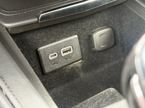 Certified 2023 Cadillac XT4 Premium Luxury image 23
