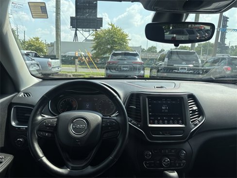 Used 2020 Jeep Cherokee Trailhawk w/ Cold Weather Group image 11