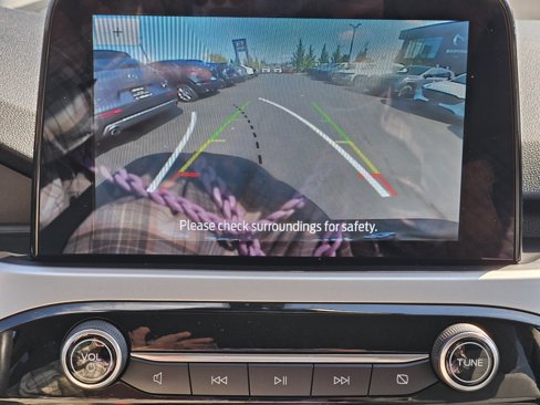 Used 2020 Ford Escape SE image 27