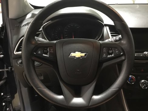 Used 2020 Chevrolet Trax LT image 28