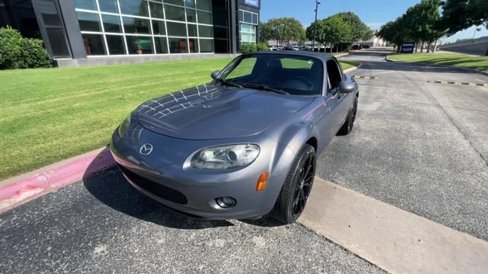 Used 2008 MAZDA MX-5 Miata Touring image 23