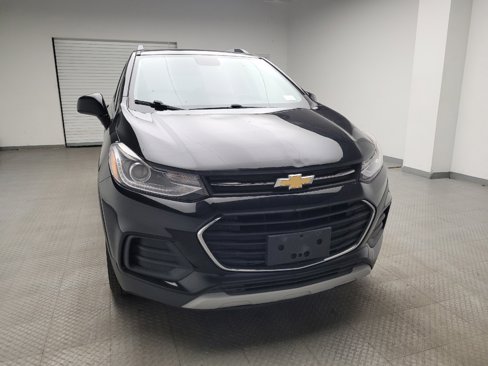 Used 2017 Chevrolet Trax LT w/ LT Convenience Package image 14