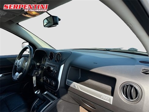 Used 2015 Jeep Compass High Altitude image 28