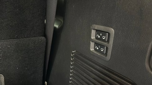 Used 2019 Nissan Armada SL w/ Premium Package image 17