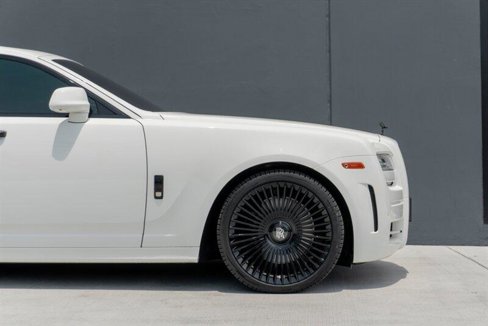Used 2012 Rolls-Royce Ghost image 34