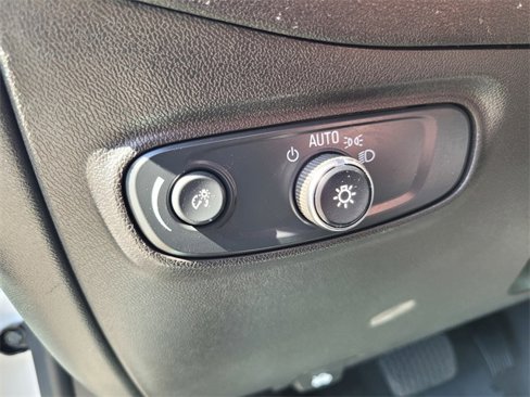 Used 2024 Chevrolet Equinox LT image 19