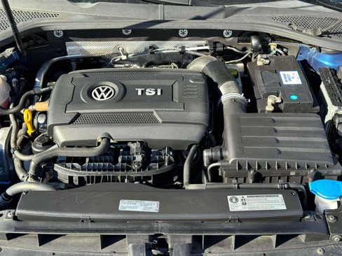 Used 2017 Volkswagen Golf SEL image 14