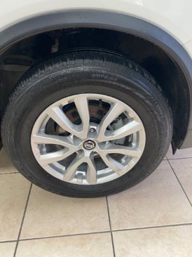 Used 2018 Nissan Rogue SV image 28